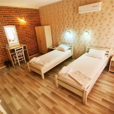 Hotell Divna